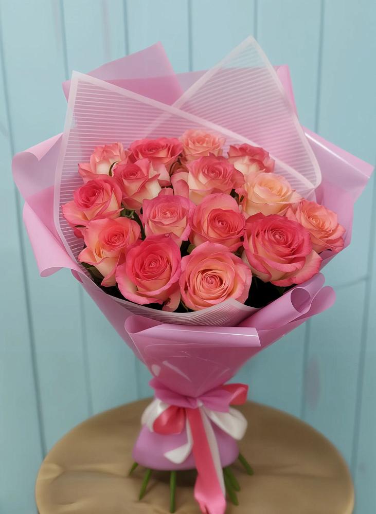 Букет 15 Розовых роз Равель в Тербунах