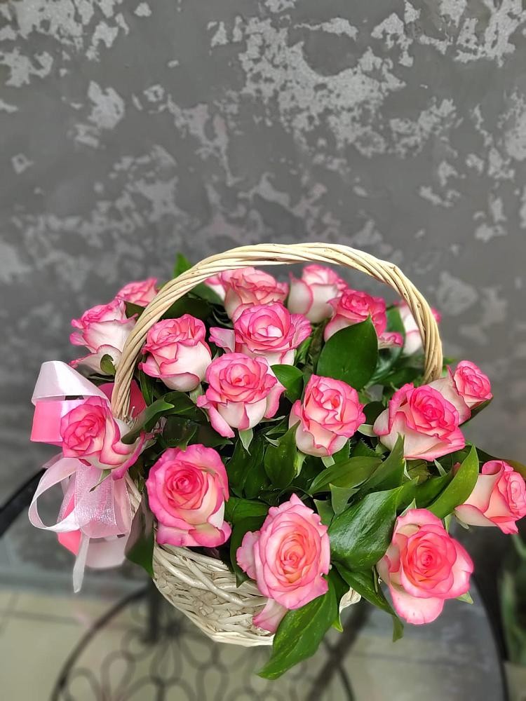 Цветочная композиция из Розы в корзине в Тербунах