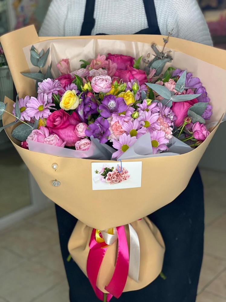 Букет цветов из: Хризантемы, Гвоздики и Альстромерии в Тербунах