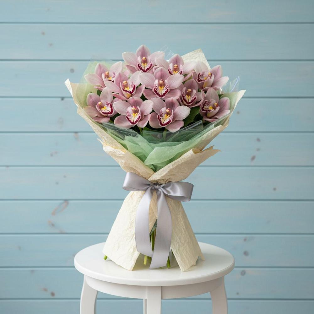 Букет цветов из: Орхидеи и Розы в Тербунах