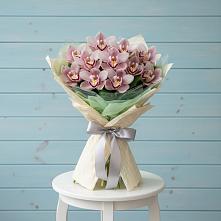 Букет цветов из:  Орхидеи и Розы в Тербунах