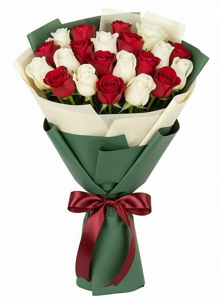 Букет Микс из красных и белых роз в Тербунах