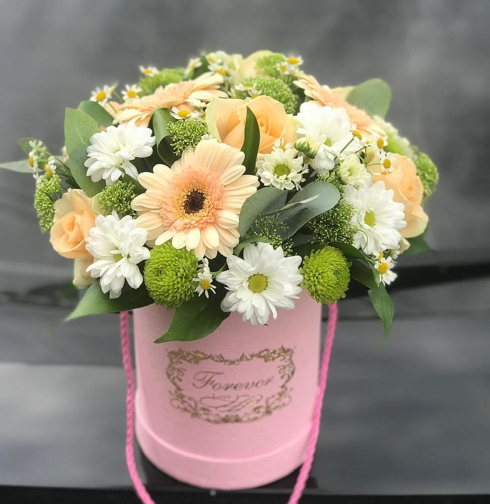 Цветочная композиция из Розы, Герберы и Хризантемы в шляпной коробке в Тербунах