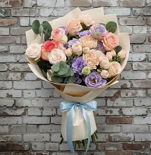 Букет цветов из:  Розы, Лизиантусы и Гвоздики в Тербунах